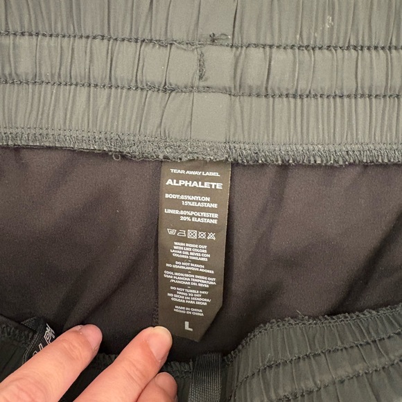 Alphalete men’s Infinity shorts - Picture 2 of 5